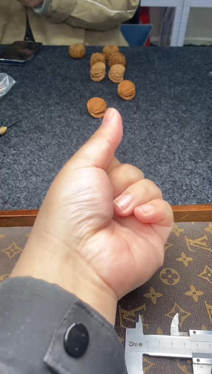 把件文玩核桃B303号37尺大红袍