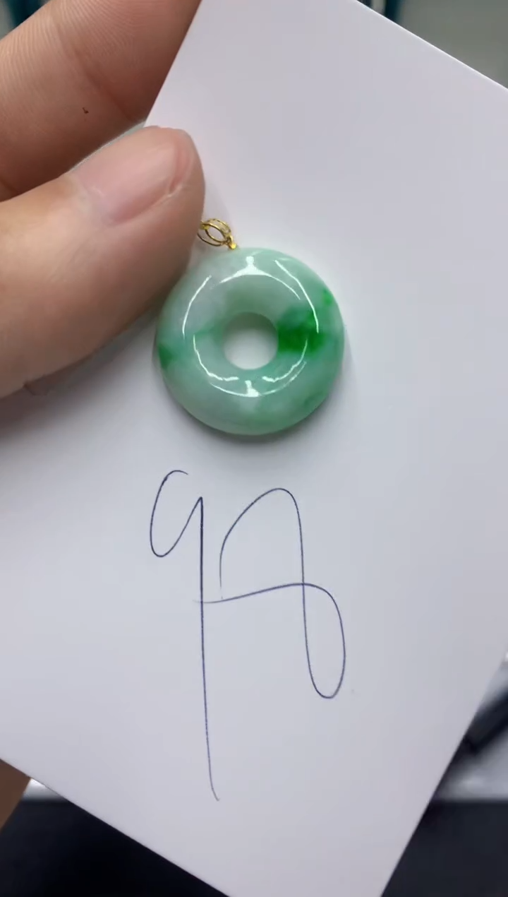 【闪购商品】翡翠颈饰18K金镶嵌翡翠