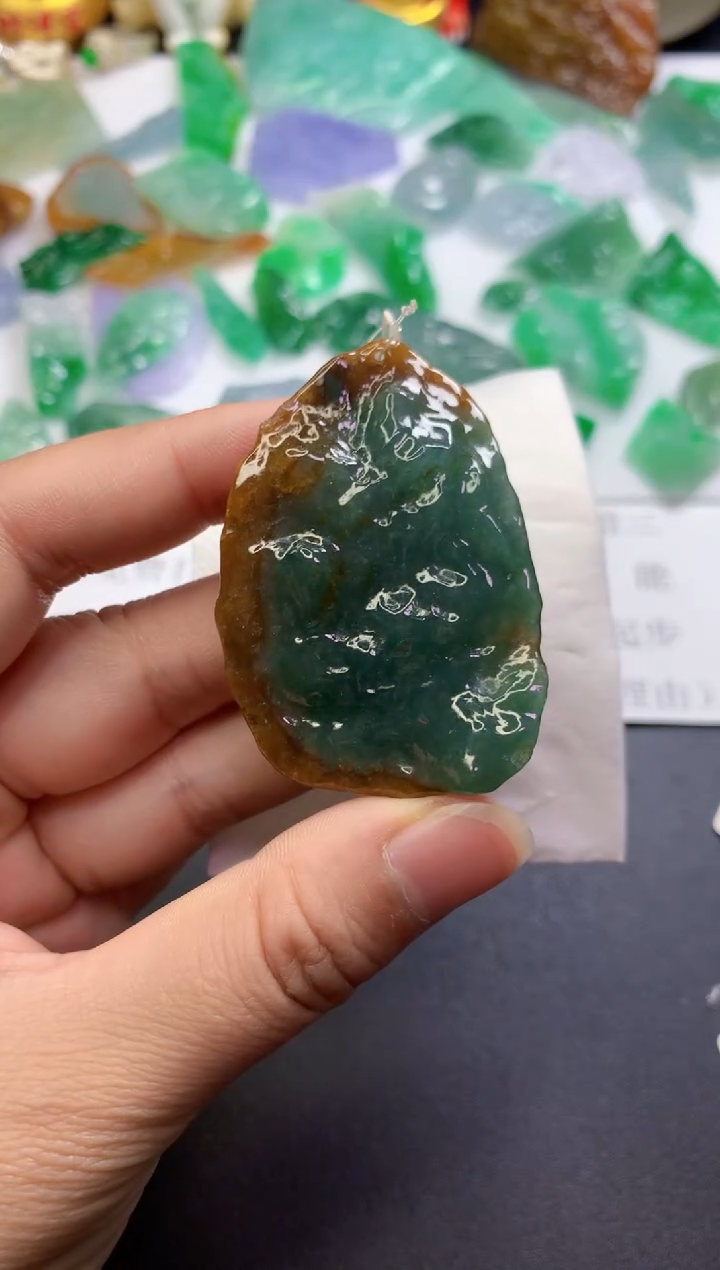 【闪购商品】翡翠吊坠(不含链)未镶嵌821