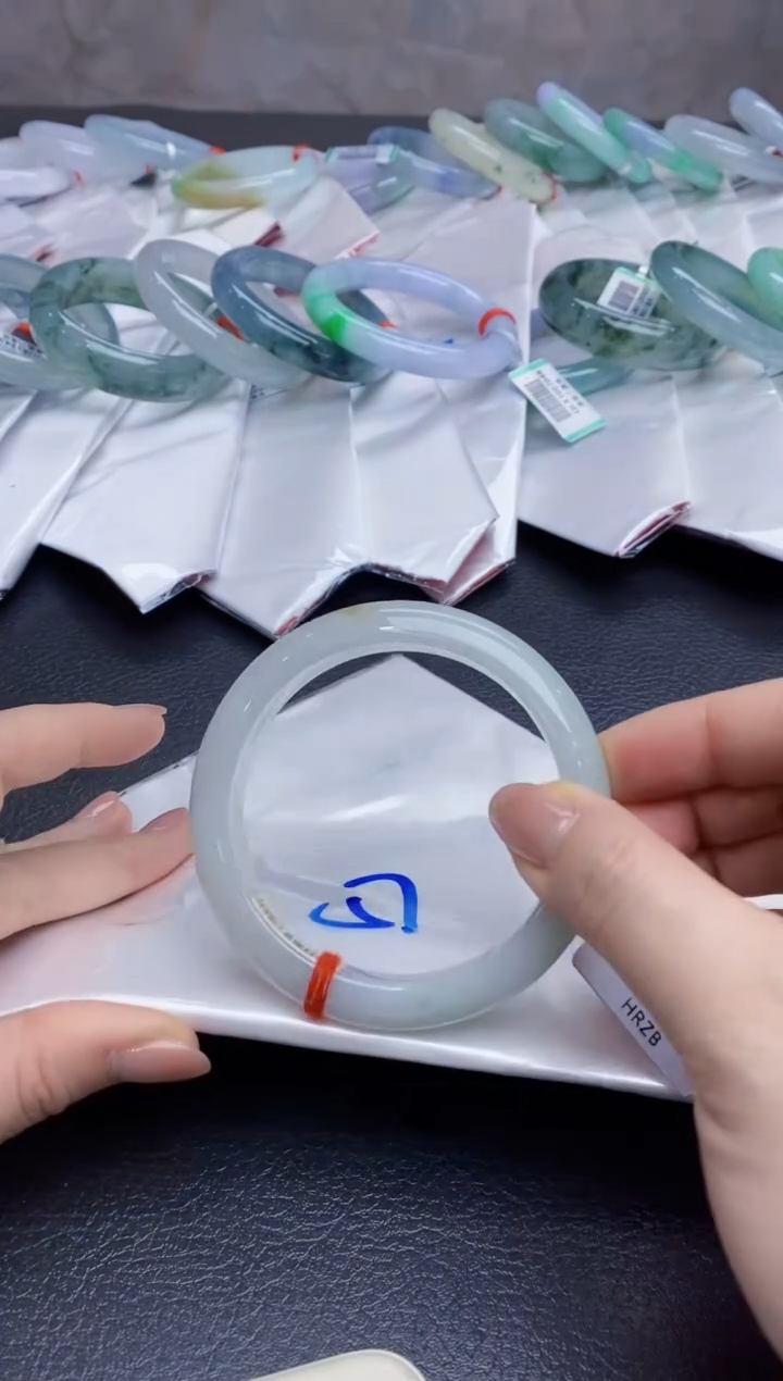 【闪购商品】翡翠手镯未镶嵌111111111111