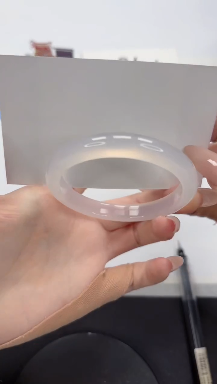 【闪购商品】石英质玉手镯未镶嵌A510-54.6