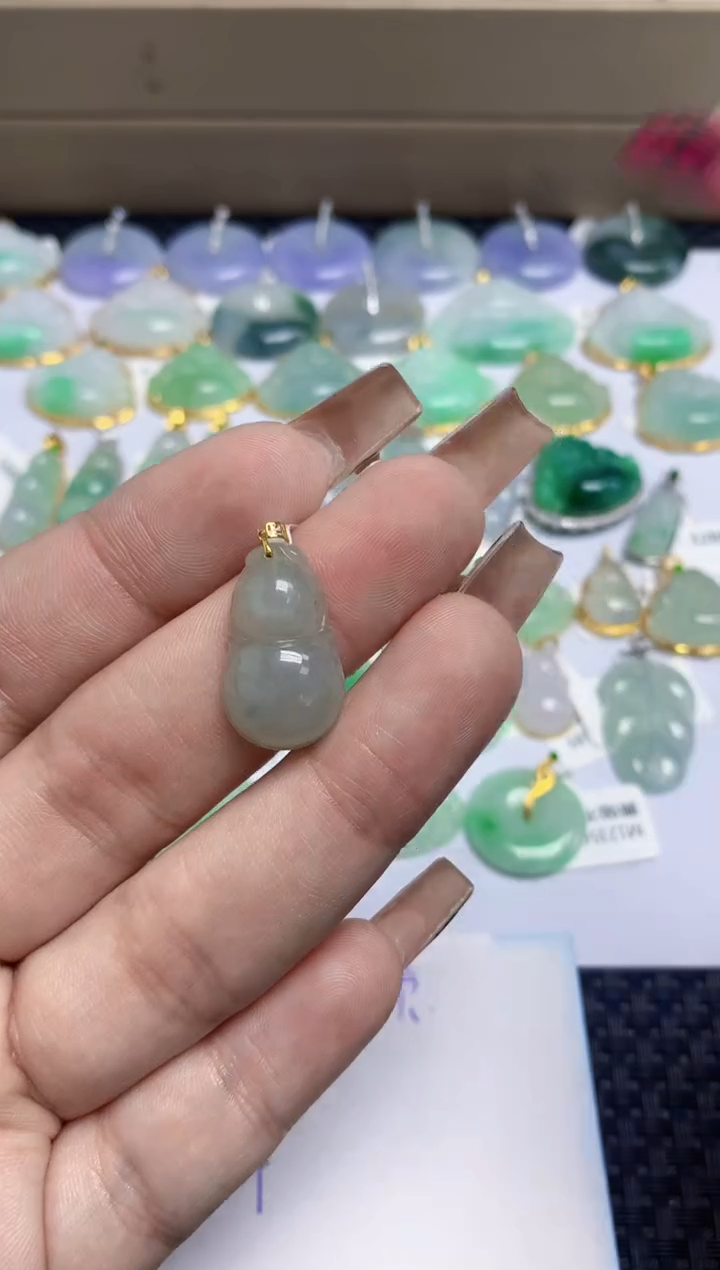 【闪购商品】翡翠颈饰18K金镶嵌5天然A货翡翠