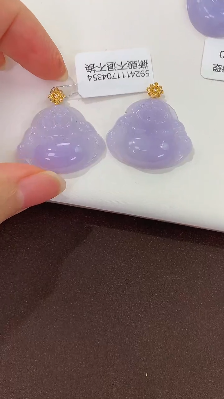 翡翠18K金镶嵌颈饰天然缅甸A货翡翠（多样性发其一