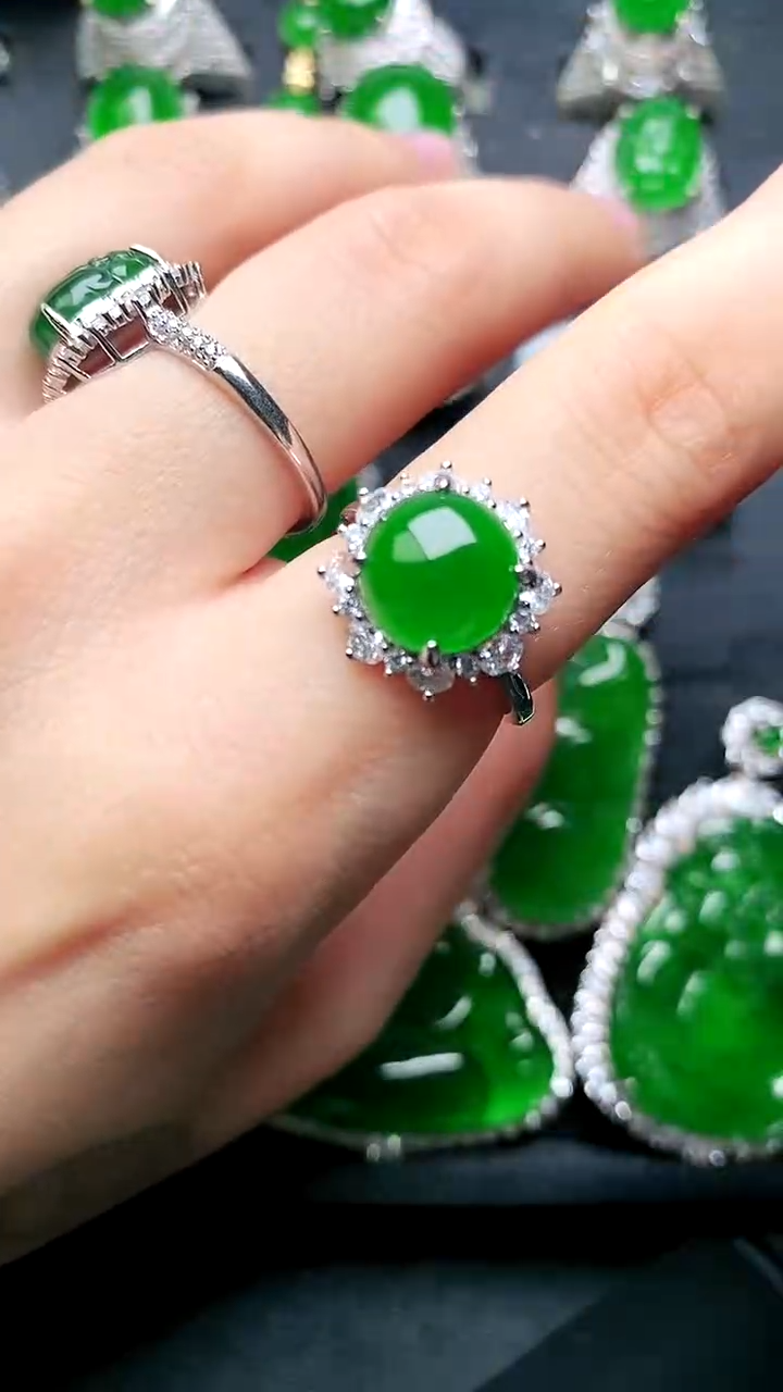 【闪购商品】翡翠戒指未镶嵌蛋面女戒