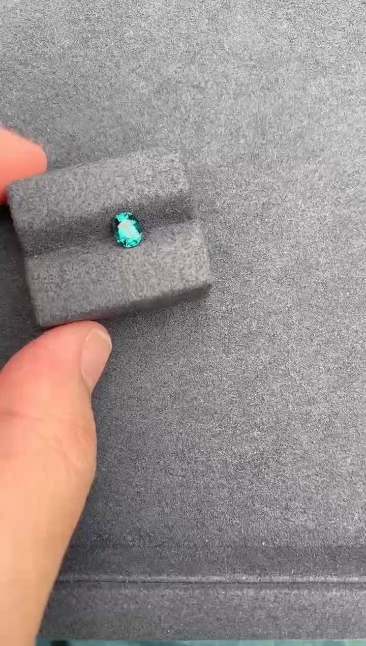 【闪购商品】碧玺裸石未镶嵌52分拉贡