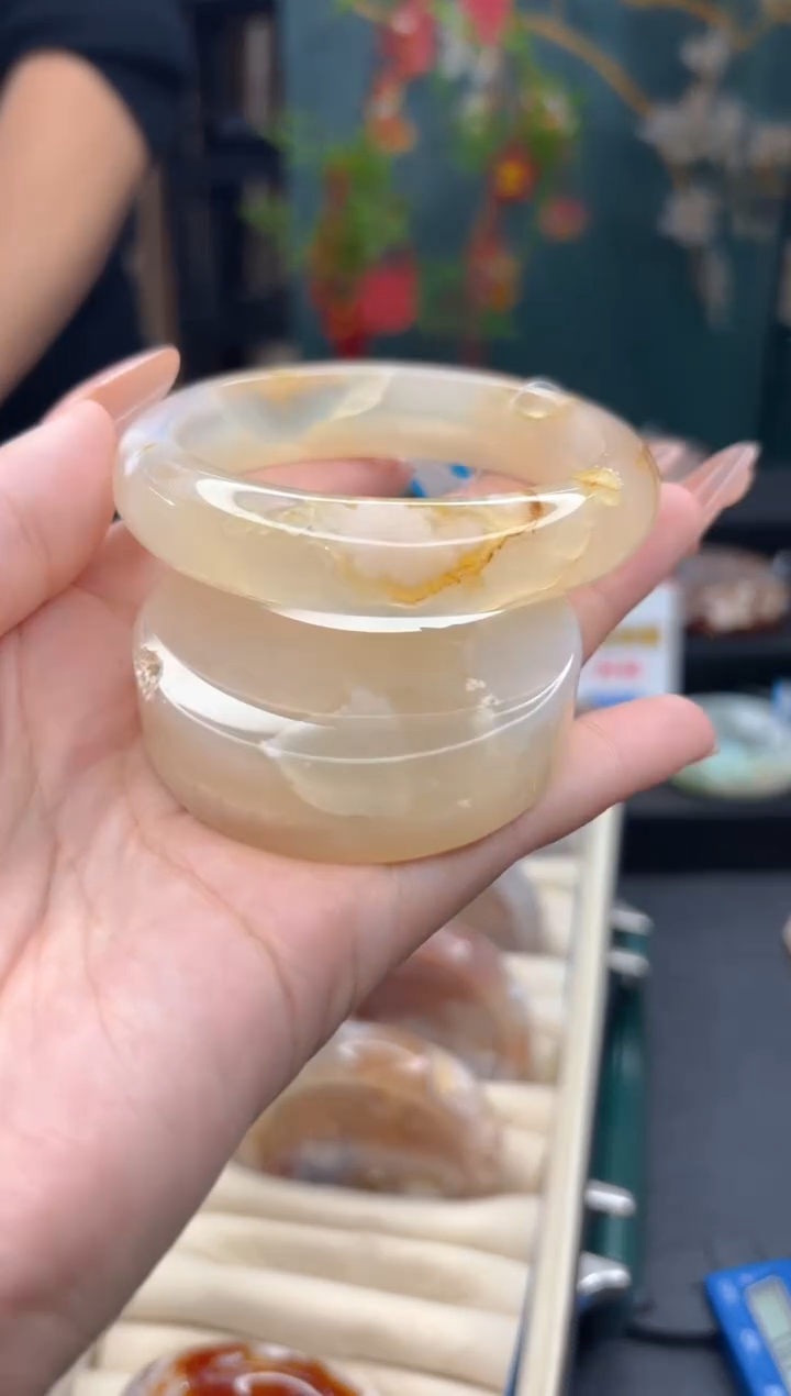 【闪购商品】石英质玉手镯未镶嵌113（56圈赠送镯心）