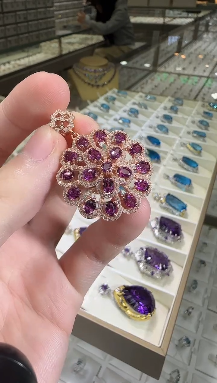 颈饰银S925镶嵌石榴石（紫牙乌）豪镶高级款30mm