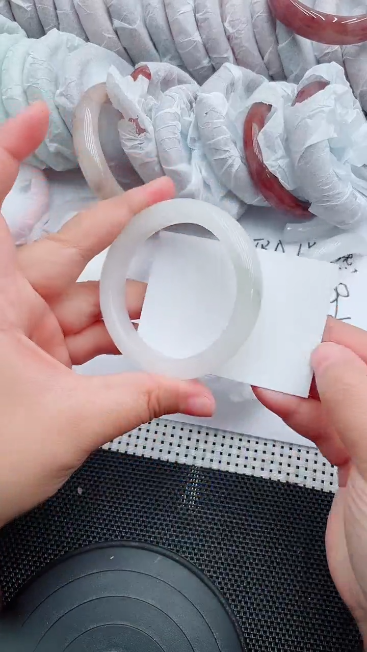 未镶嵌手镯石英质玉61-54-55