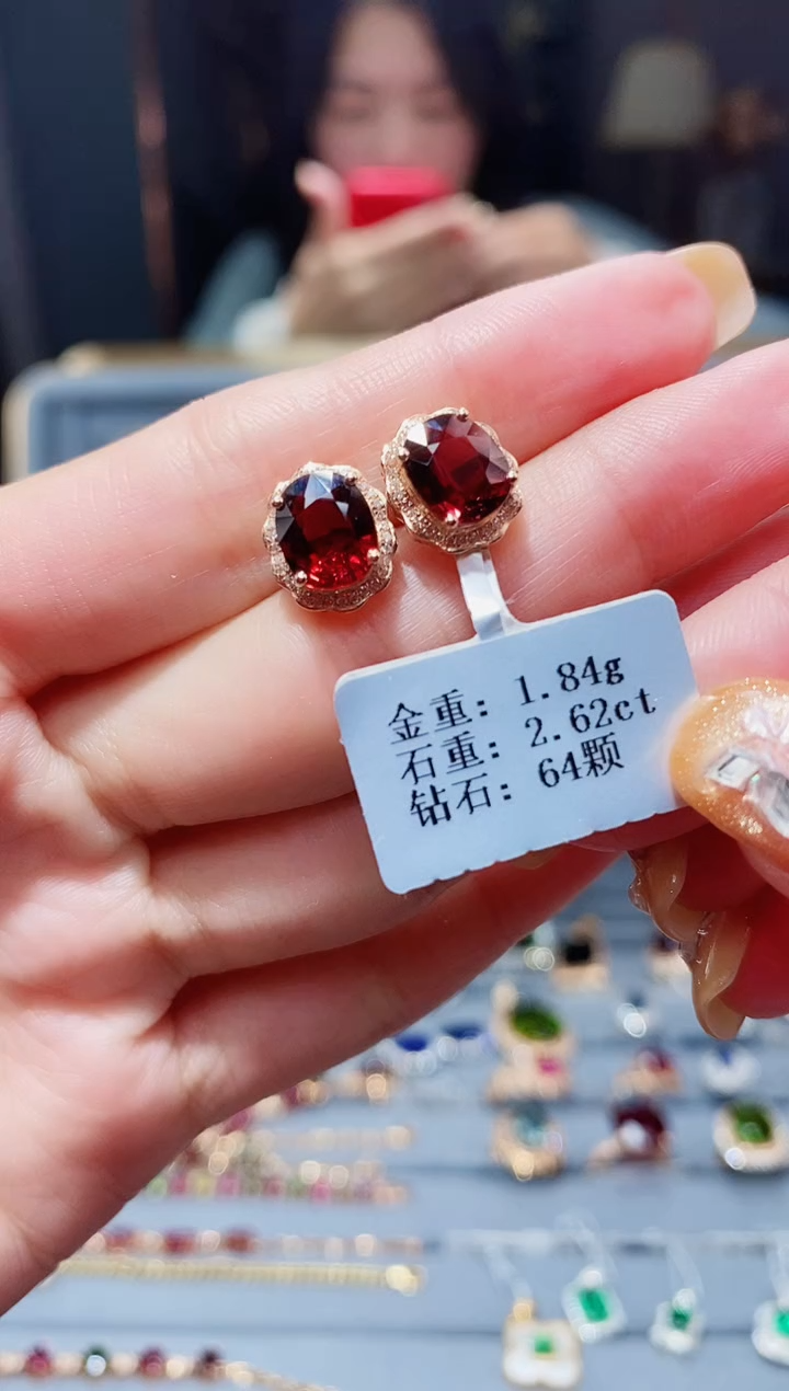 【闪购商品】碧玺耳饰18K金镶嵌2.62ct配钻