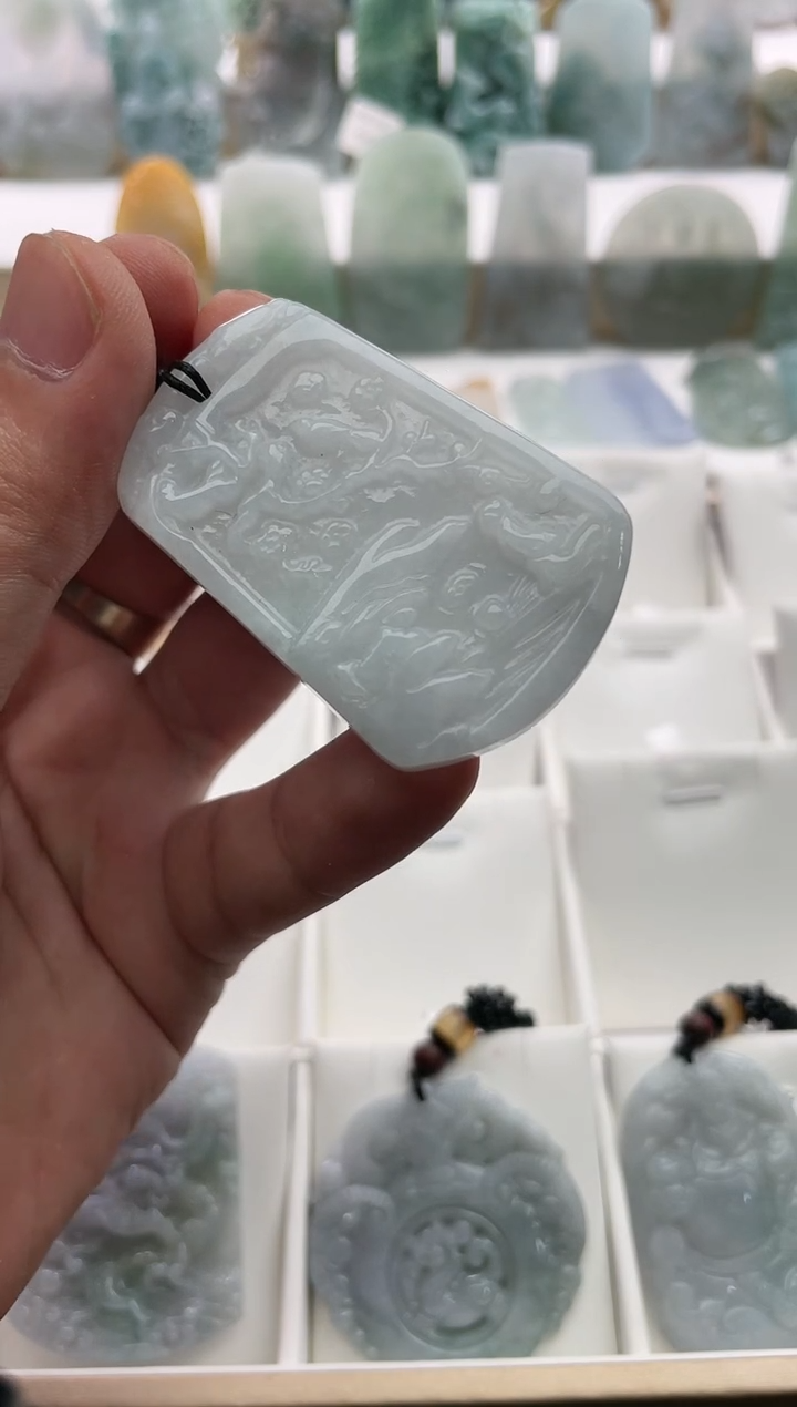 【闪购商品】翡翠颈饰未镶嵌..../2/12/ 134