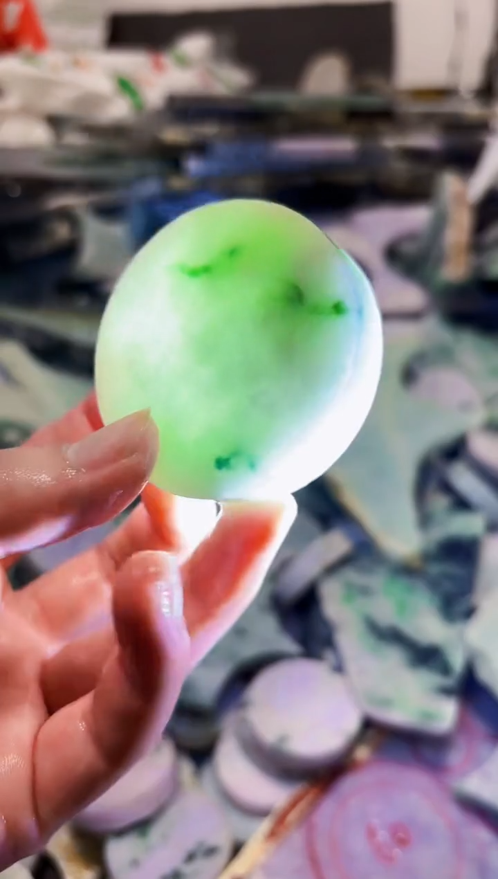 【闪购商品】翡翠颈饰未镶嵌A货白文1647