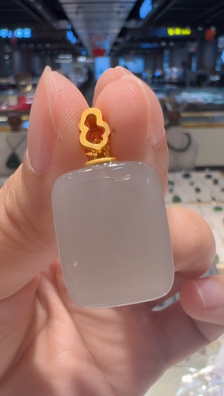 【闪购商品】和田玉颈饰银S925镶嵌111111