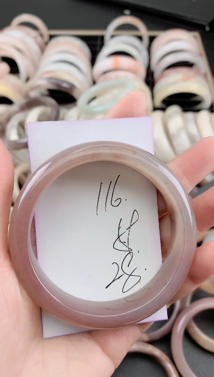 未镶嵌手镯石英质玉116