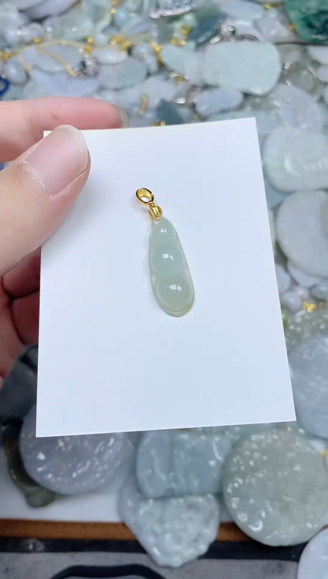 翡翠未镶嵌颈饰31