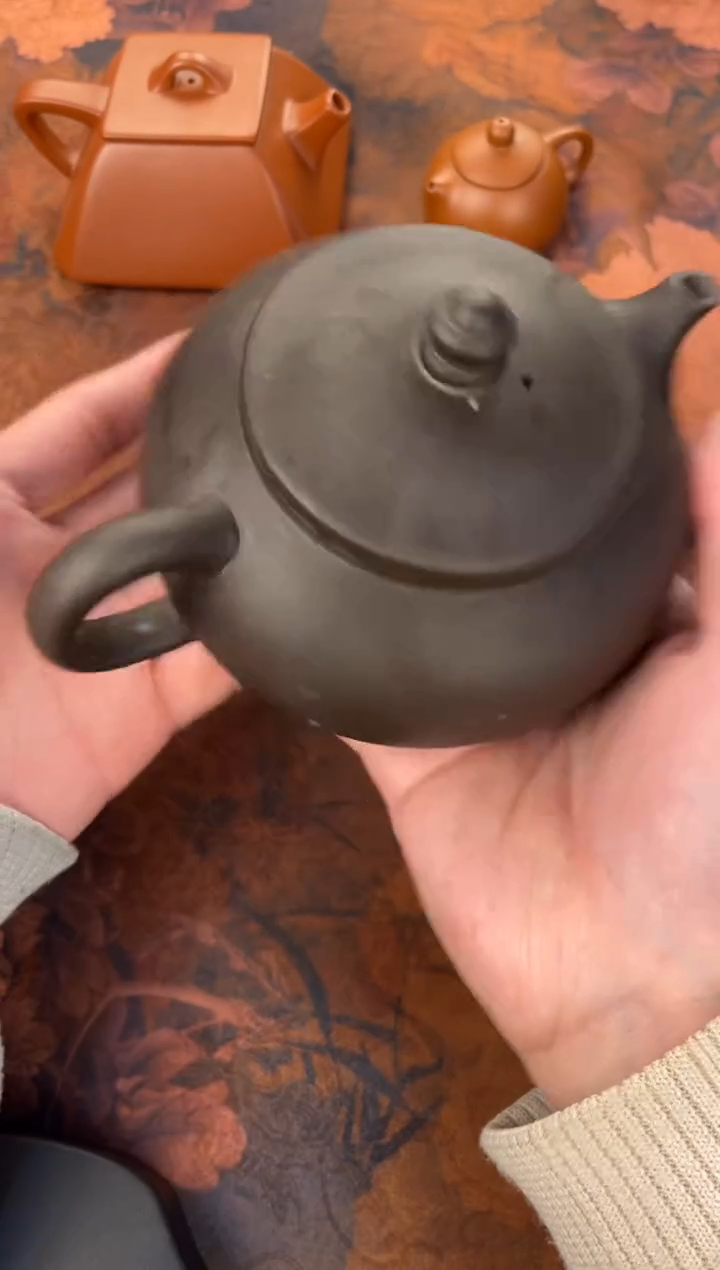 茶杯紫砂-黑色寒江