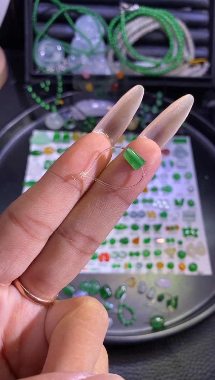 未镶嵌挂件翡翠珠子