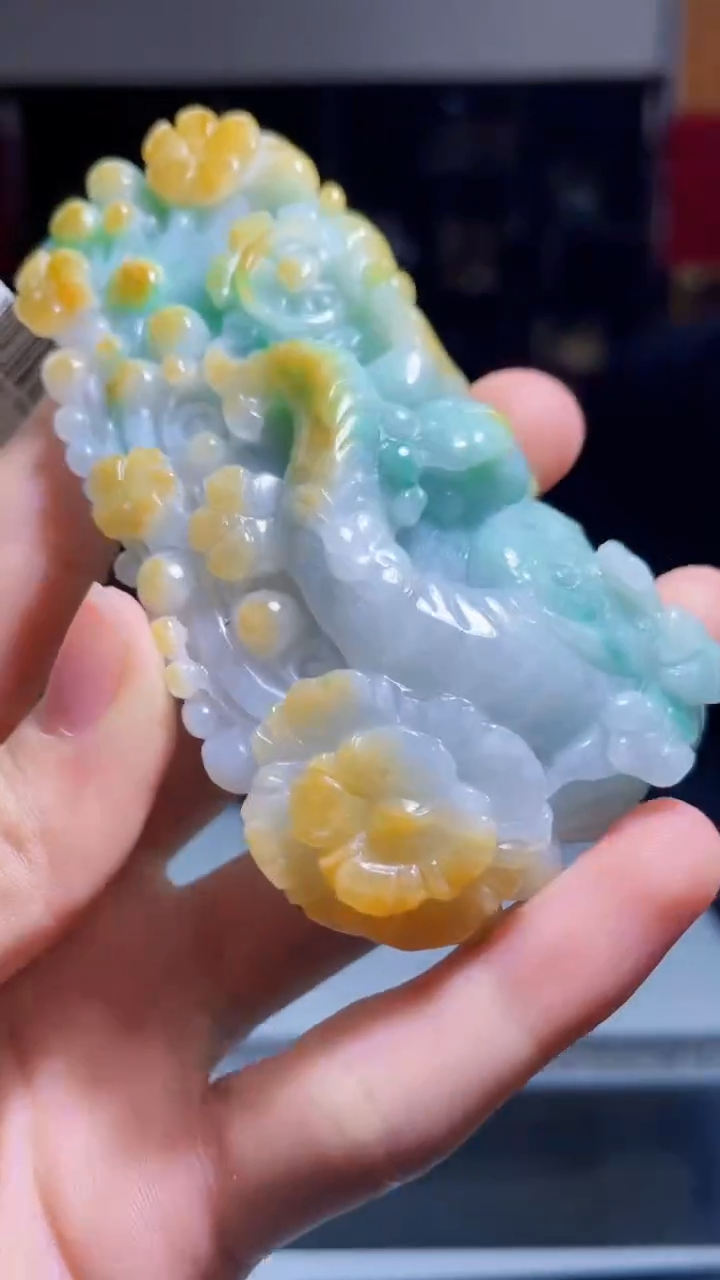 【闪购商品】翡翠吊坠(不含链)未镶嵌C82