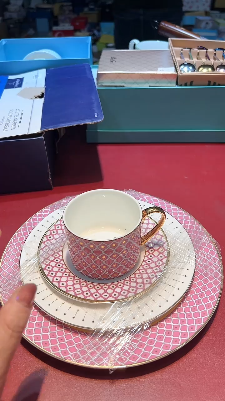 【闪购商品】瓷片锅碗瓢盆一件不剩