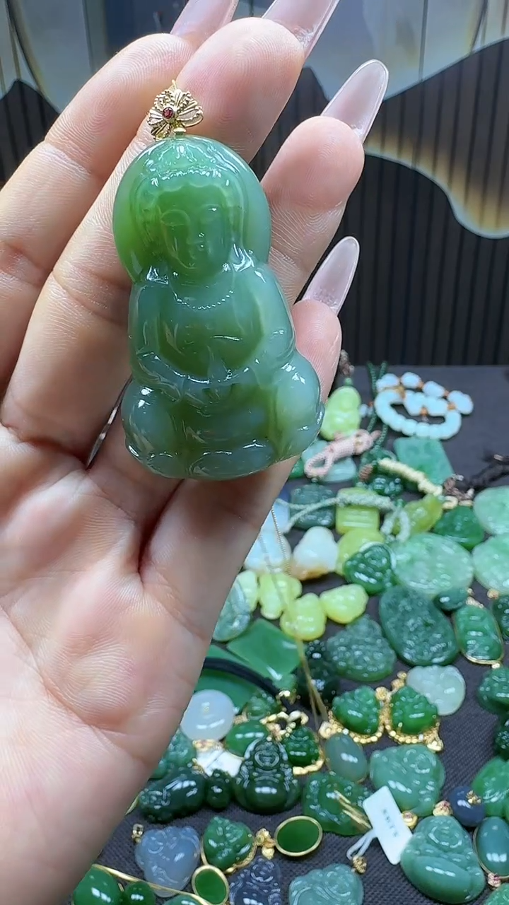 和田玉18K金镶嵌挂件1