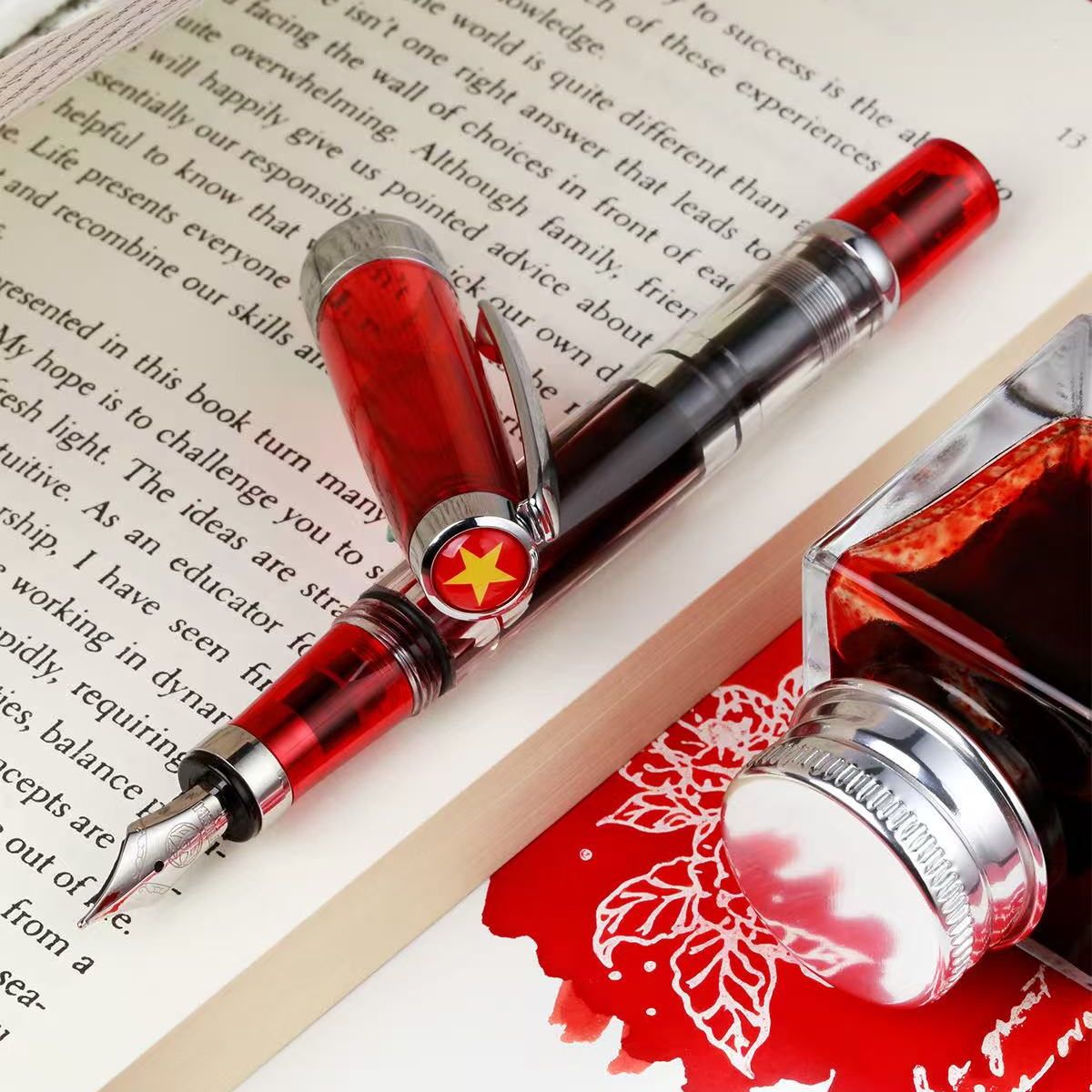 新品twsbi三文堂580全红五角星透明钢笔大容量活塞上墨练字笔送礼