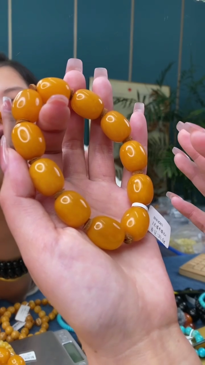 【闪购商品】琥珀裸石未镶嵌2/8多样性发其一