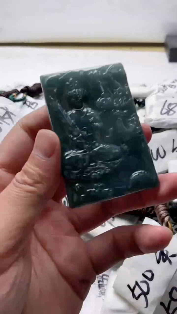 【闪购商品】翡翠颈饰未镶嵌8888888888888888