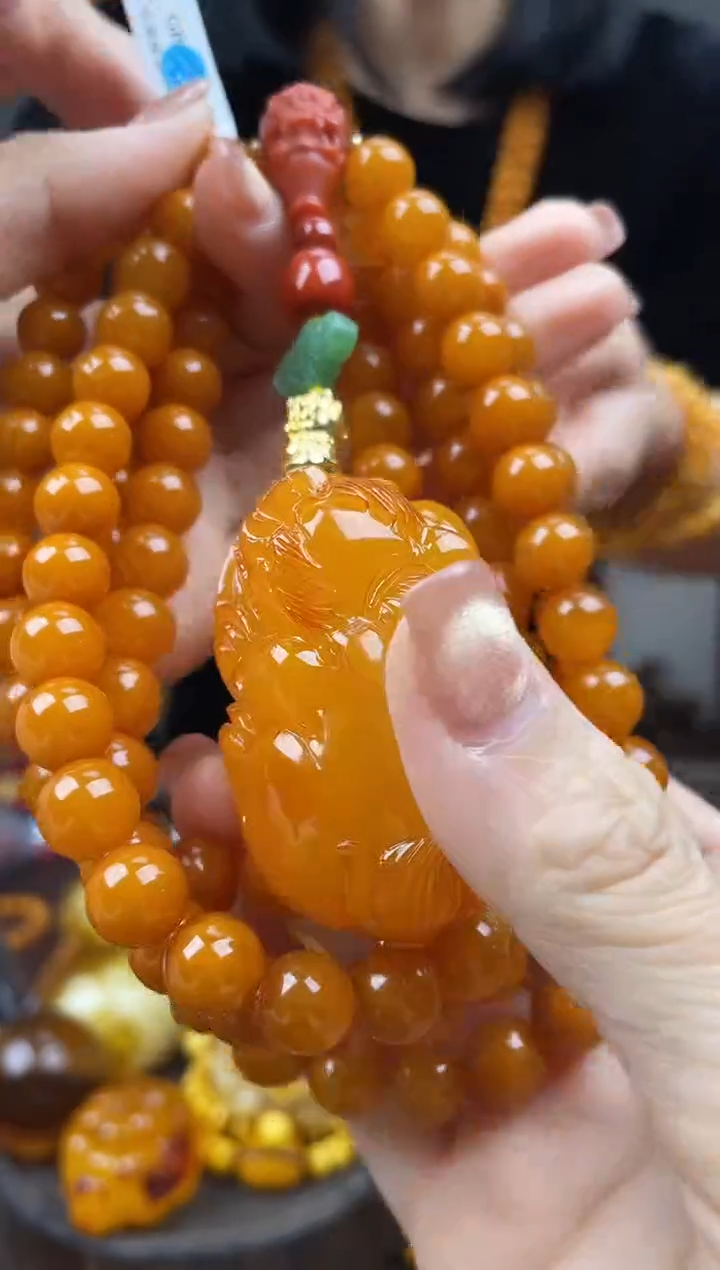 【闪购商品】琥珀裸石未镶嵌首饰 假1赔4 （多样性发货1件