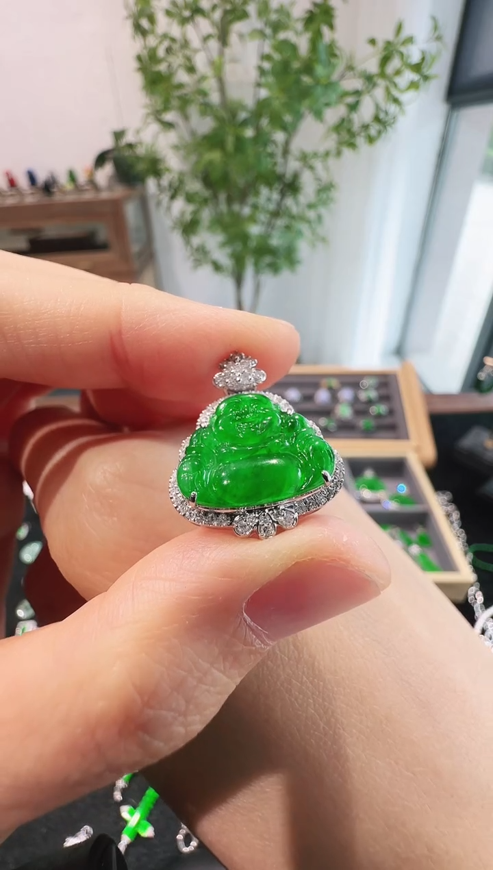颈饰18K金镶嵌翡翠00013800