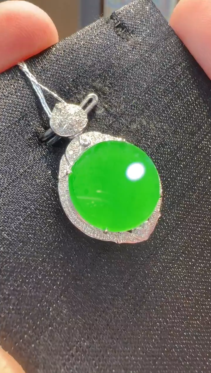 【闪购商品】翡翠18K金镶嵌吊坠(不含链)           