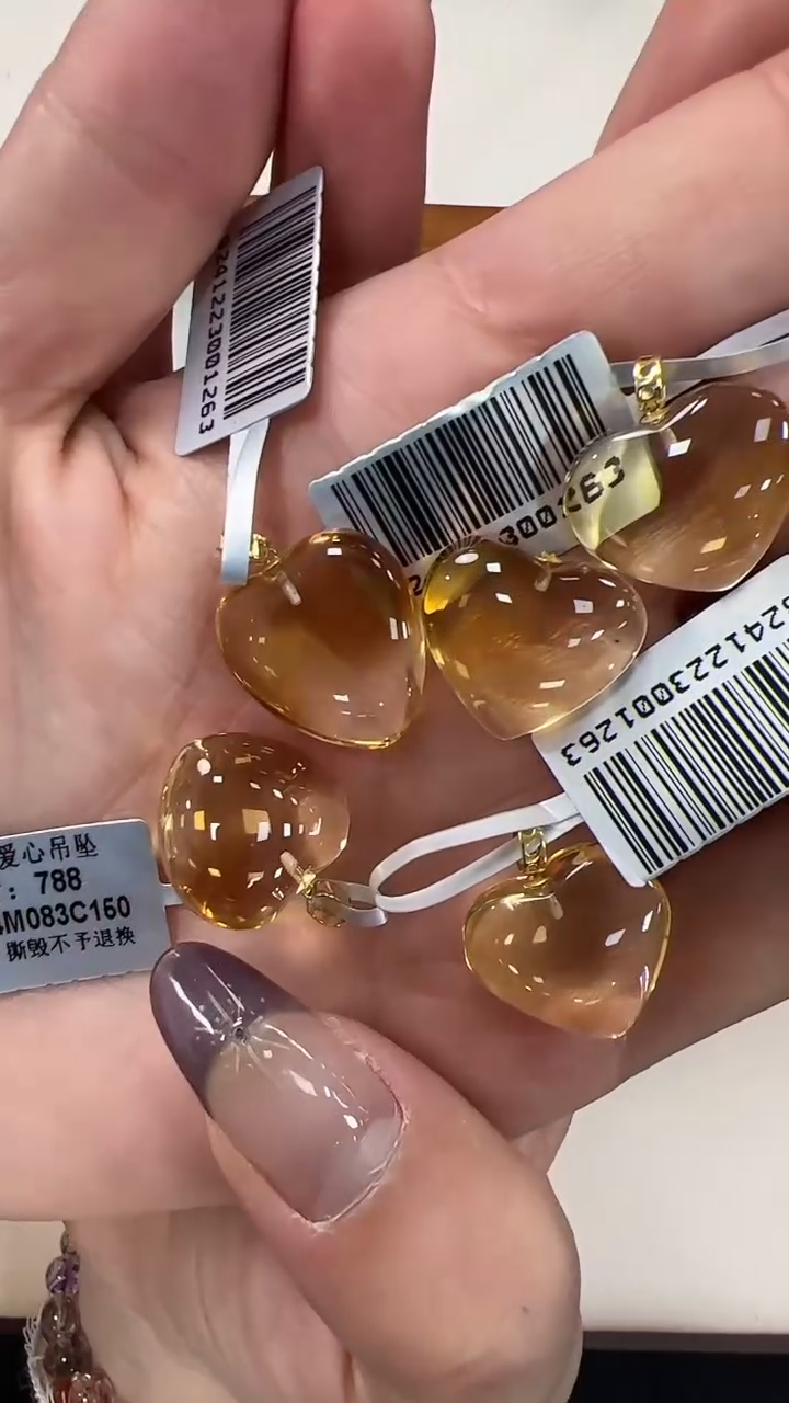 【闪购商品】水晶吊坠(赠链)18K金镶嵌XC390 多样性发一件