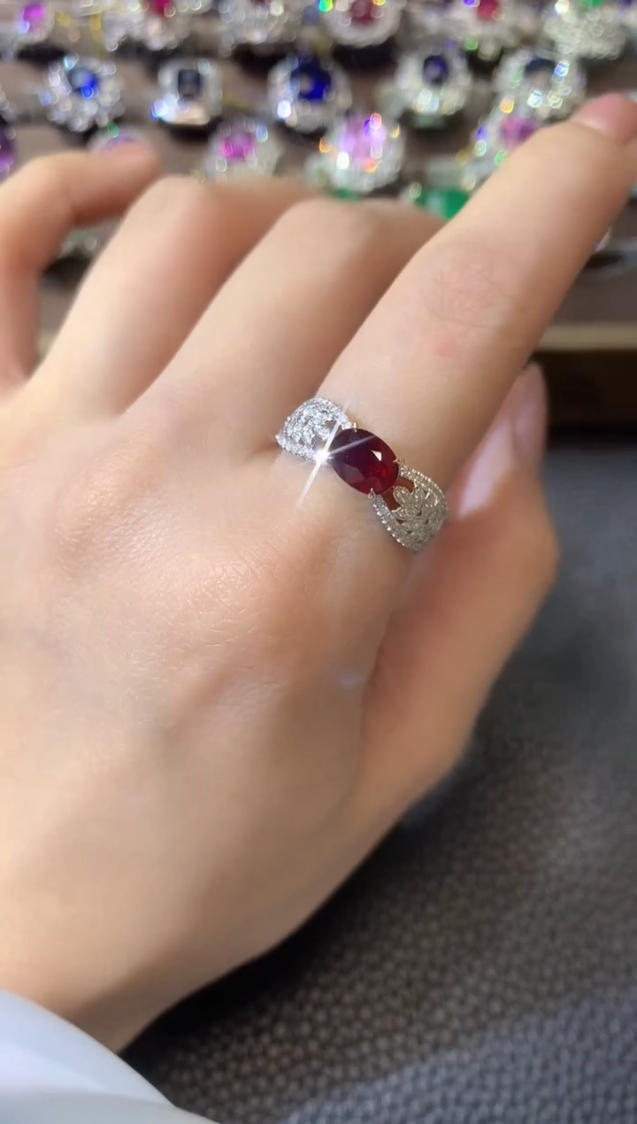 【闪购商品】红宝石戒指18K金镶嵌D79