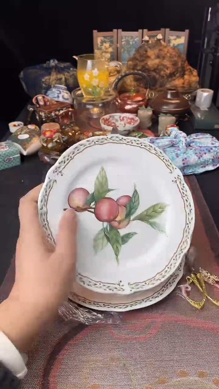 瓷片栀***开三只散瓷默认微瑕，看清尺寸品相再拍