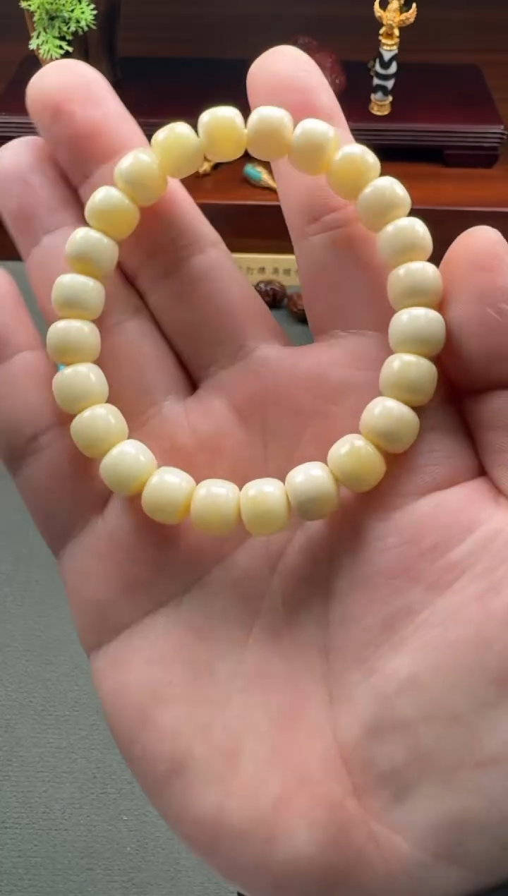 【闪购商品】蜜蜡裸石未镶嵌手串手串