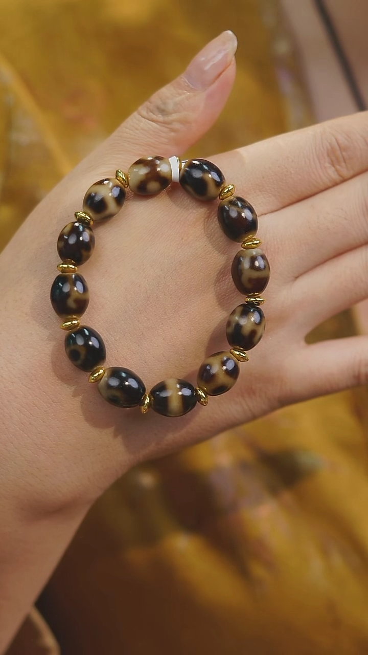 【闪购商品】玛瑙/玉髓手串未镶嵌多样性发其一