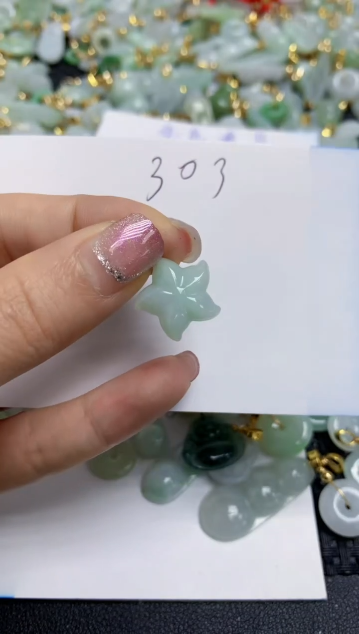 【闪购商品】翡翠颈饰合金天然翡翠A货