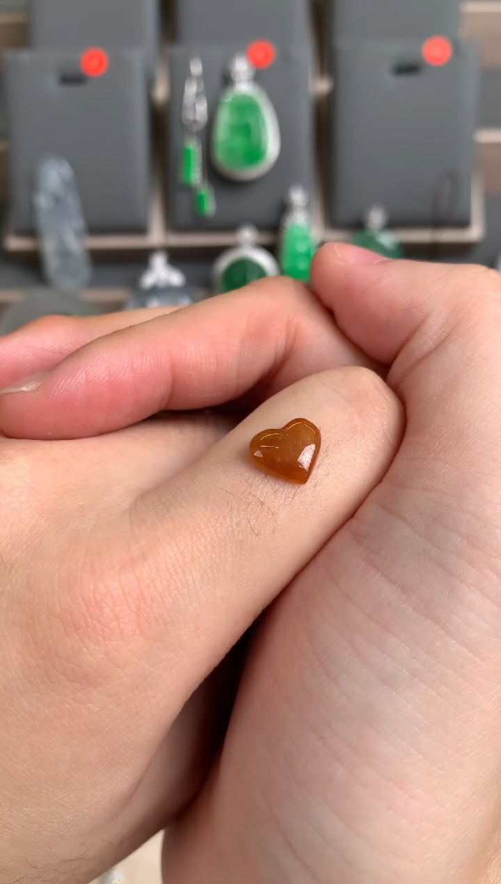 未镶嵌定制翡翠裸玉