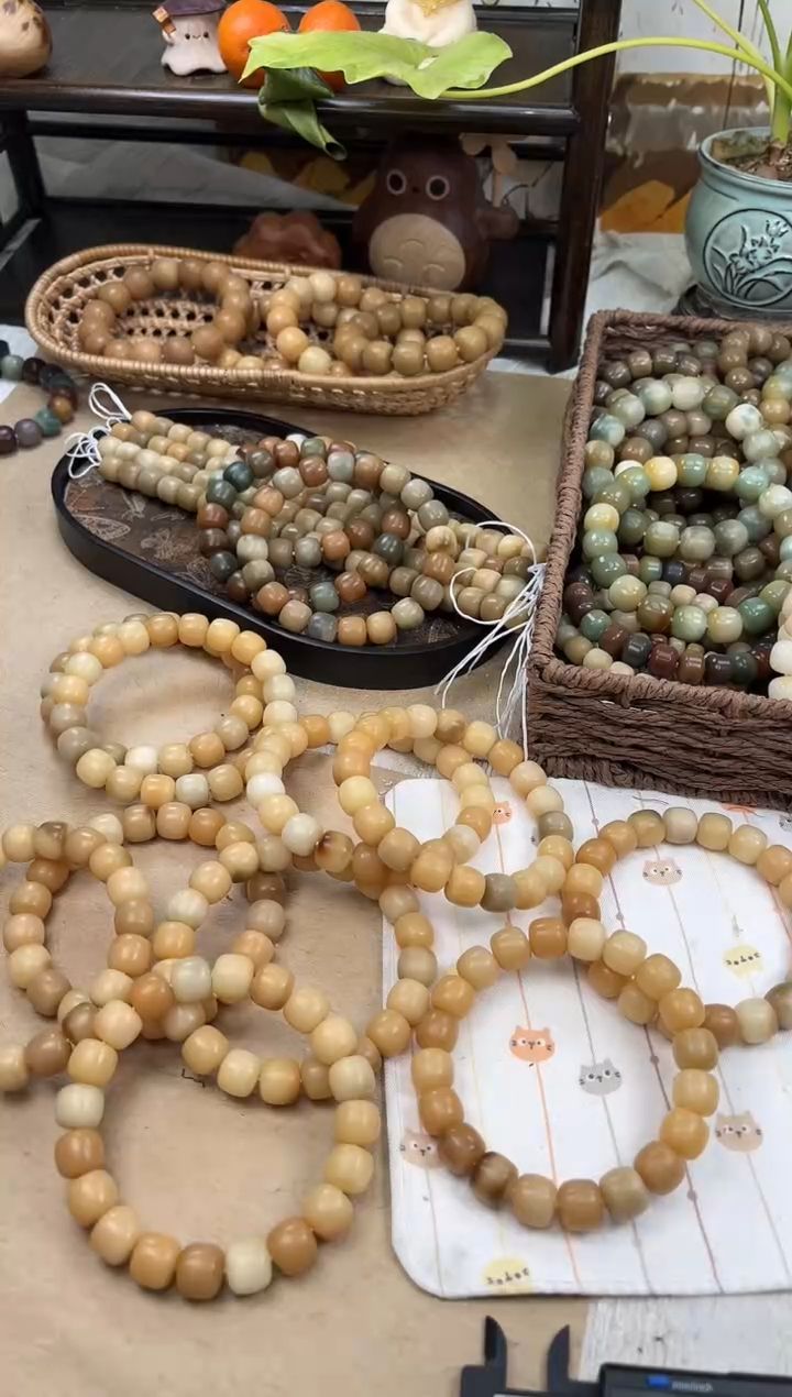 手串菩提根/象牙果a136 卡13干磨海子玉化