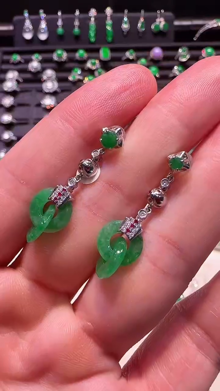 【闪购商品】翡翠耳饰18K金镶嵌耳坠