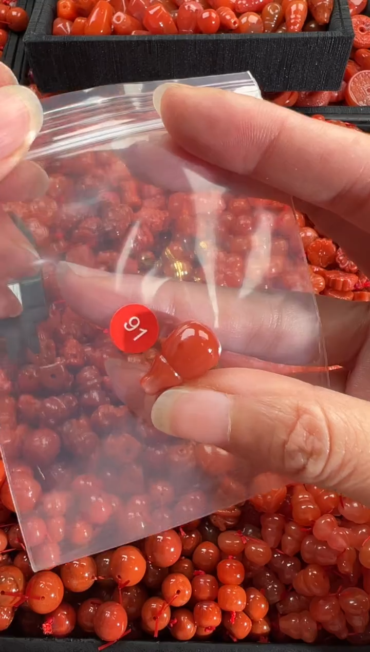 【闪购商品】南红玛瑙颈饰未镶嵌1