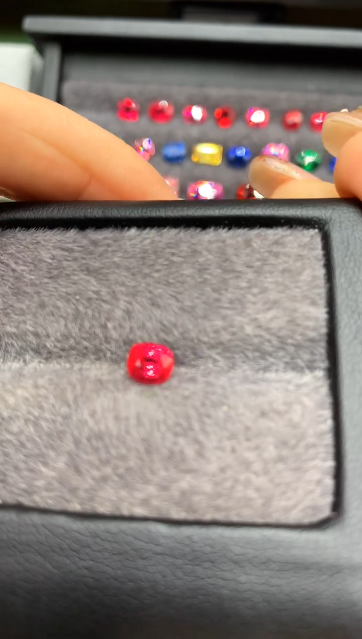 【闪购商品】定制尖晶石裸石未镶嵌枕型 绝地 0.82ct