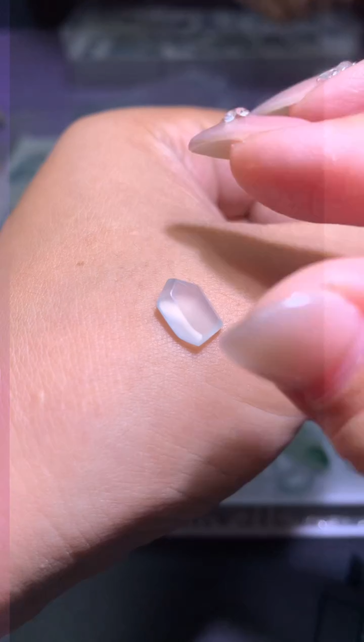 【闪购商品】定制翡翠未镶嵌毛货