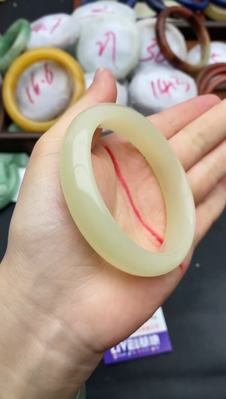 未镶嵌手镯石英质玉241+57/58