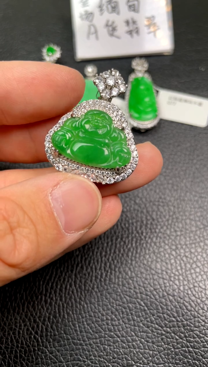 【闪购商品】翡翠吊坠(不含链)银S925镶嵌吊坠