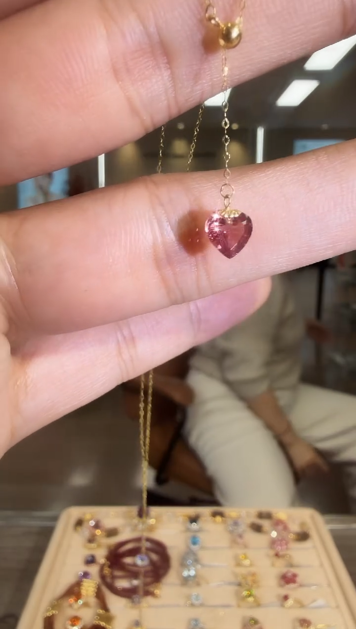 颈饰18K金镶嵌石榴石09