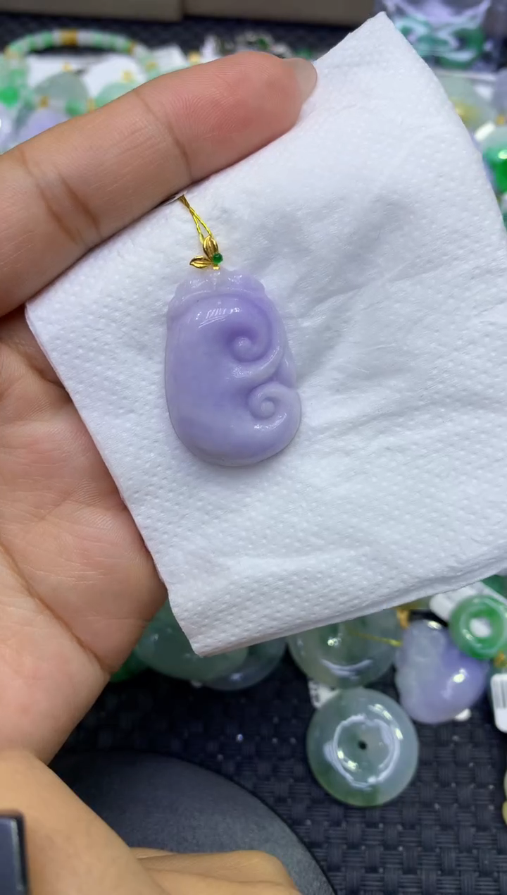 颈饰18K金镶嵌翡翠天然缅甸A货翡翠