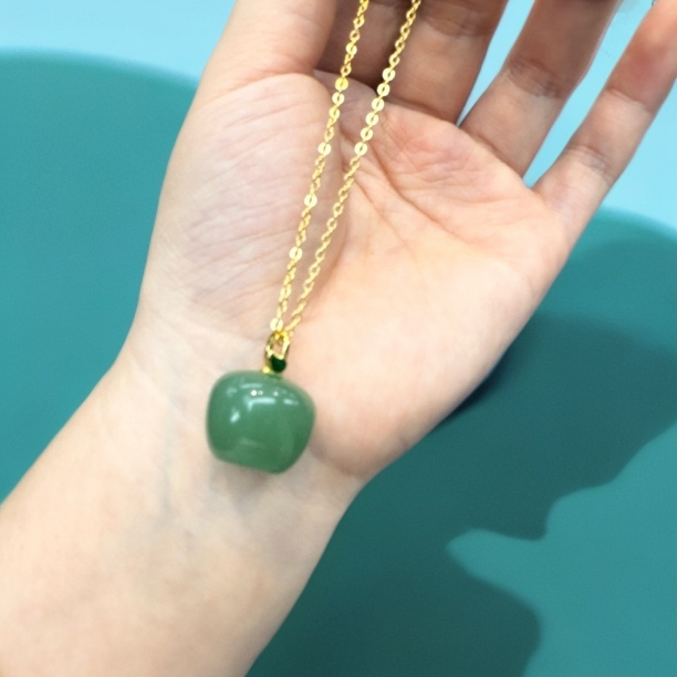 新疆绿东陵小苹果吊坠