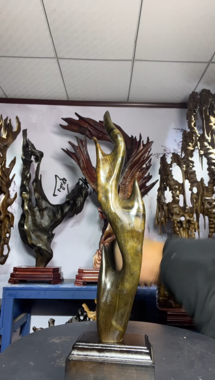 金丝楠木雕款嘉*森金丝楠木工艺品摆件