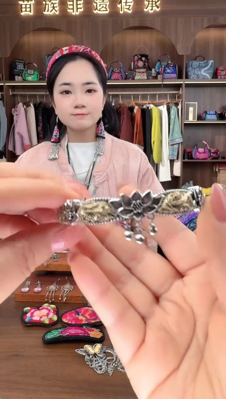 刺绣扶光苗绣传承24