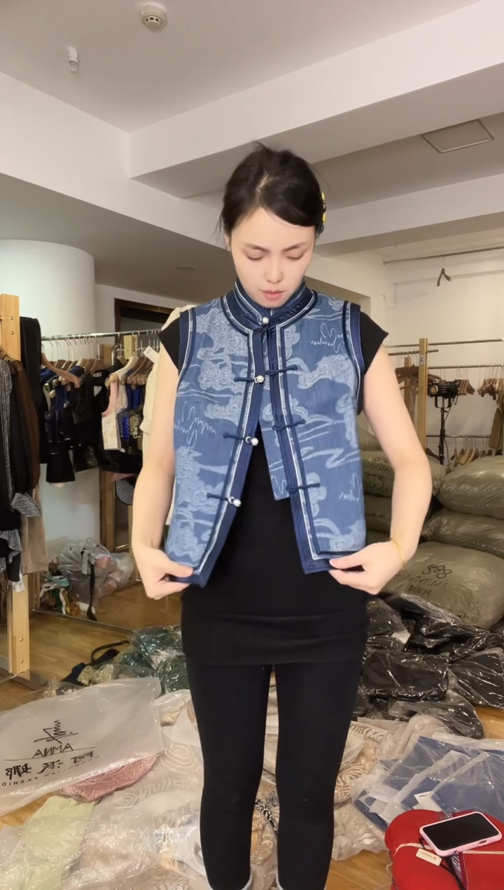 3XL码    135-145斤  马甲