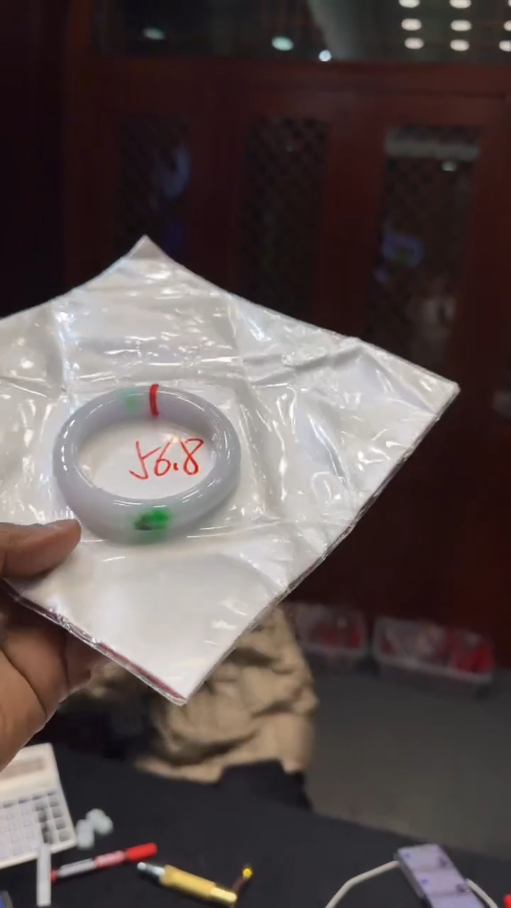 【闪购商品】翡翠手镯未镶嵌手镯